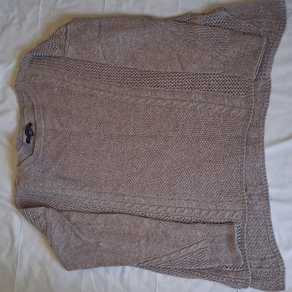 American Eagle Outfitters Sweater - Picture 2 of 4